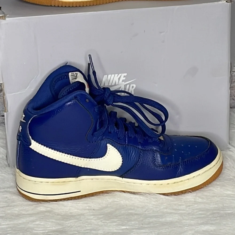 🔥🔥 Nike Air Force 1 High GS “Coastal Blue” Size 6Y Navy White Gum 653998-410🔥